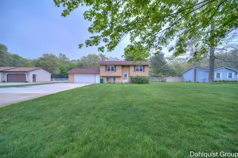 4048 Orshal, Whitehall, MI 49461 photo 1