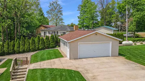 48933 Howard, Lawrence, MI 49064 photo 35