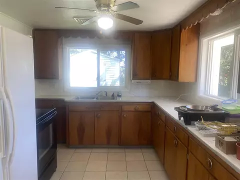 5547 Defield, Coloma, MI 49038 photo 7