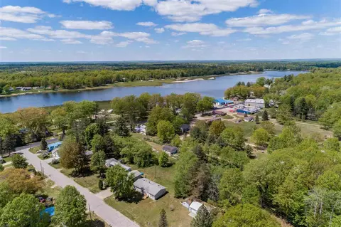 804 Deer, Gladwin, MI 48624 photo 51