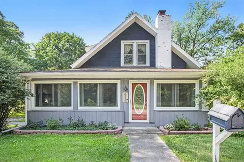 623 E Hoffman, Three Rivers, MI 49093 photo 1