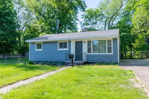 409 E Michigan, Three Rivers, MI 49093 photo 1