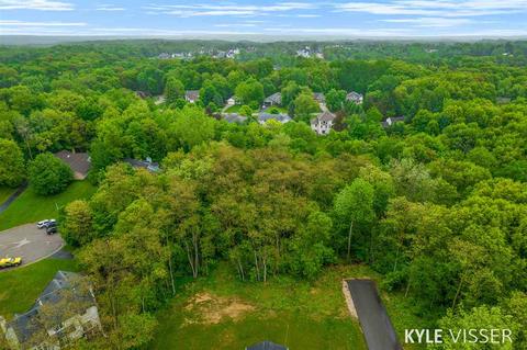 2272 Dunnigan, Grand Rapids, MI 49525