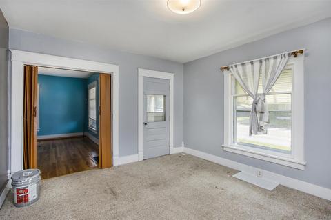914 S Main, Three Rivers, MI 49093 photo 17