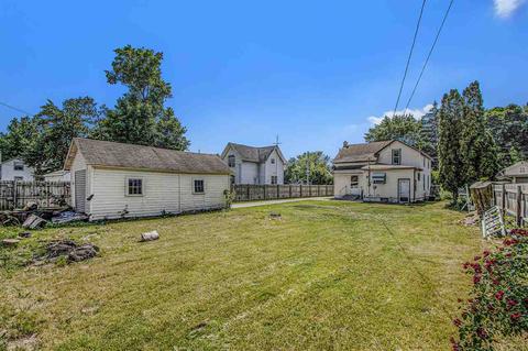 914 S Main, Three Rivers, MI 49093 photo 5
