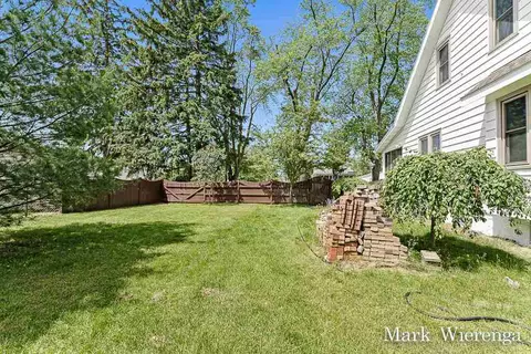 304 Beech, Spring Lake, MI 49456 photo 9
