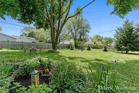 304 Beech, Spring Lake, MI 49456 photo 5