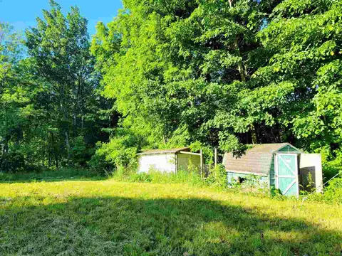 1560 E Pakes, Stanton, MI 48888 photo 7