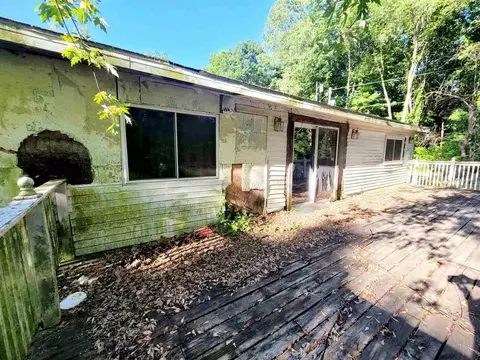 1560 E Pakes, Stanton, MI 48888 photo 4