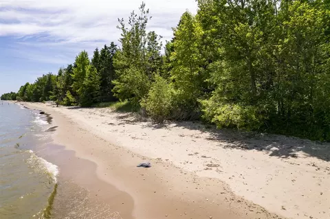 1 Michigan 35, Menominee, MI 49858