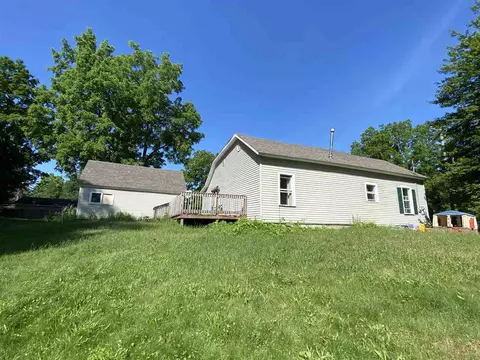 34 E Washington, Newaygo, MI 49337 photo 5