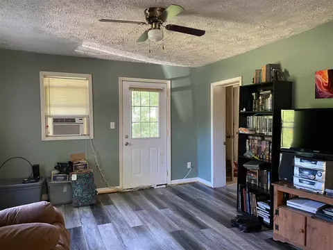 34 E Washington, Newaygo, MI 49337 photo 14