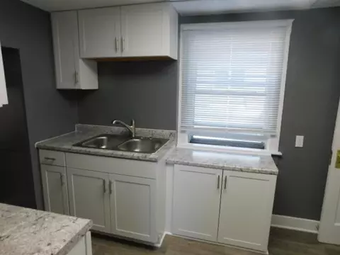 704 Orange, Jackson, MI 49202 photo 9