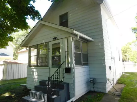 704 Orange, Jackson, MI 49202 photo 3