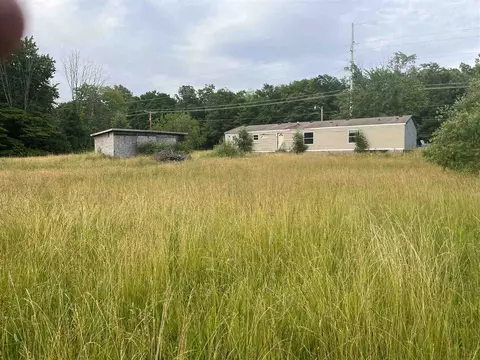 32598 Orchard, Covert, MI 49043 photo 6