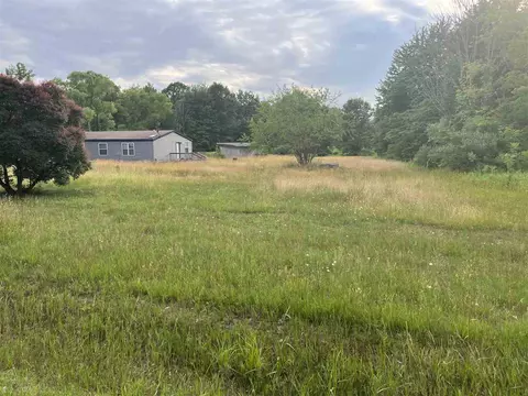 32598 Orchard, Covert, MI 49043 photo 3