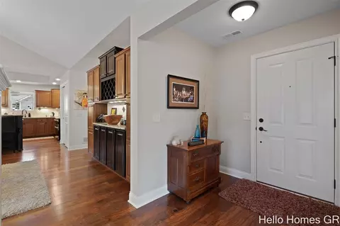 902 Bridge Walk Ct SE, Ada, MI 49301 photo 2