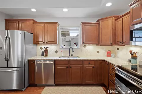 902 Bridge Walk Ct SE, Ada, MI 49301 photo 12