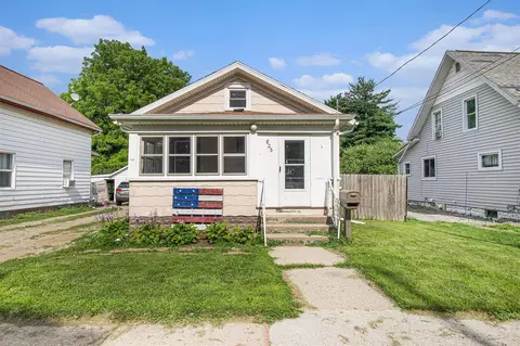 825 Wells, Jackson, MI 49202 photo 25