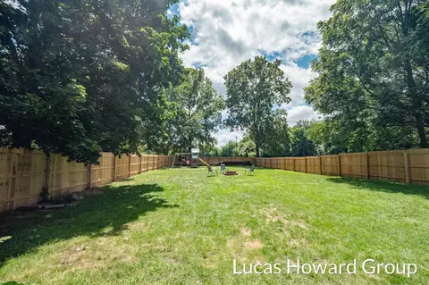 208 Colfax, Plainwell, MI 49080 photo 18