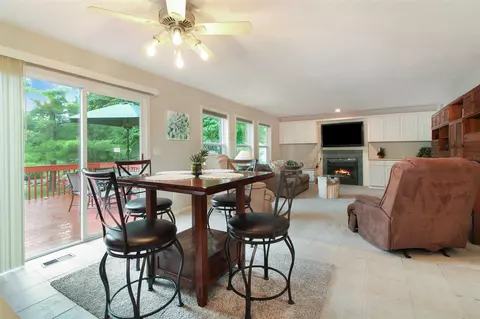 5305 Chantilly, Haslett, MI 48840 photo 14