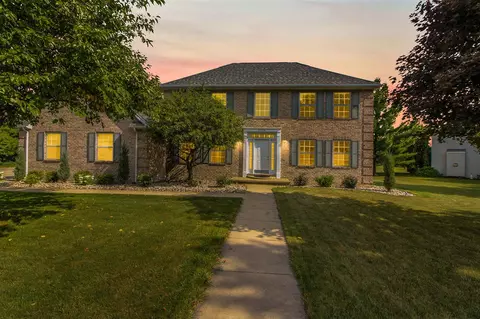 5305 Chantilly, Haslett, MI 48840 photo 45