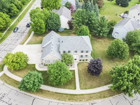 5305 Chantilly, Haslett, MI 48840 photo 38
