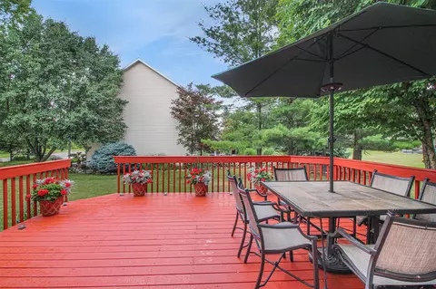 5305 Chantilly, Haslett, MI 48840 photo 13