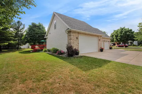 5305 Chantilly, Haslett, MI 48840 photo 5