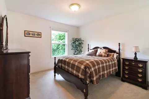 5305 Chantilly, Haslett, MI 48840 photo 25