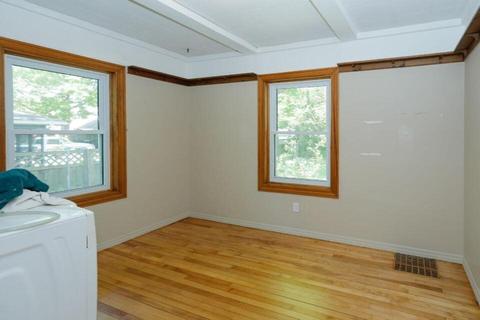 221 E Hl, Plainwell, MI 49080 photo 18