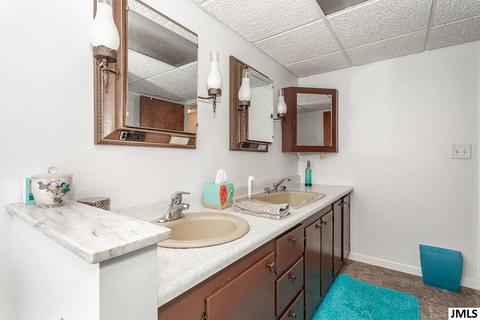 215 S Sutton Rd, Leoni, MI 49203 photo 27