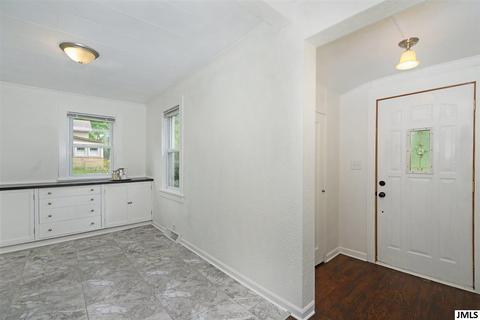 302 Austin, Jackson, MI 49201 photo 12