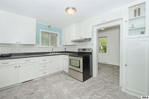 302 Austin, Jackson, MI 49201 photo 8