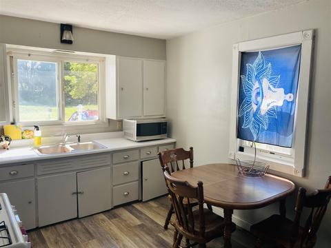 927 Maple, Niles, MI 49120 photo 5
