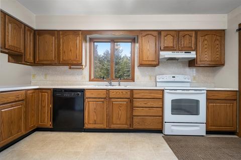 1250 Chatterton St, Gladwin, MI 48624 photo 6