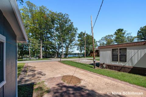 5440 Front, Newaygo, MI 49337 photo 6
