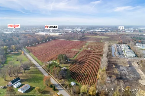 3717 Beeline, Holland, MI 49424