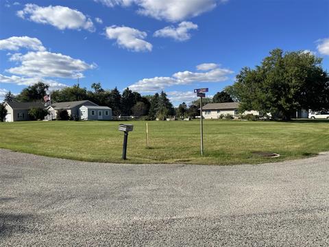 Walnut, Bronson, MI 49028