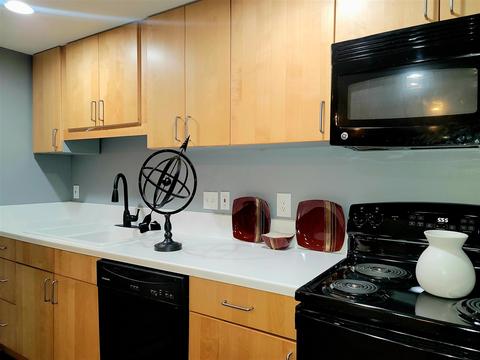 196 E Washington, Newaygo, MI 49337 photo 5