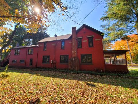 196 E Washington, Newaygo, MI 49337 photo 1