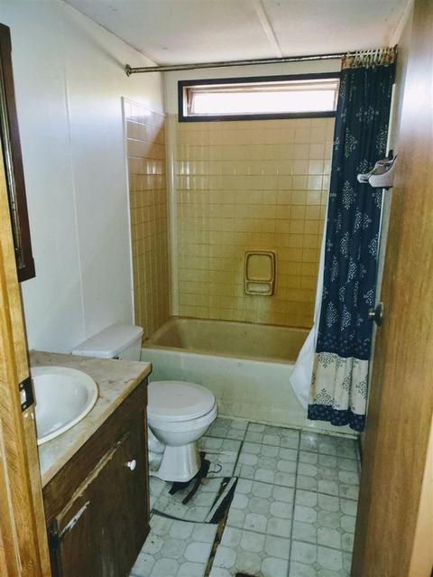 6017 Oakpoint Rd, Jackson, MI 49201 photo 13