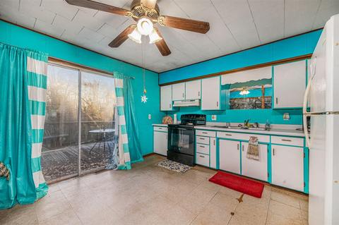 20705 Moorepark, Three Rivers, MI 49093 photo 6