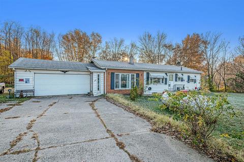 20705 Moorepark, Three Rivers, MI 49093 photo 1