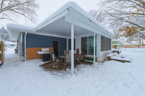 668 Melrose, Plainwell, MI 49080 photo 6