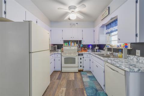 668 Melrose, Plainwell, MI 49080 photo 12