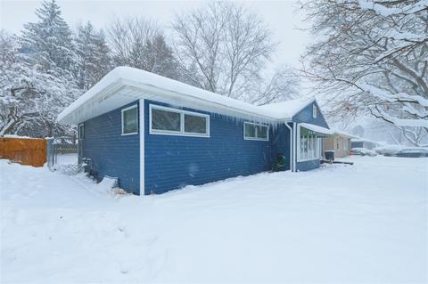 668 Melrose, Plainwell, MI 49080 photo 2