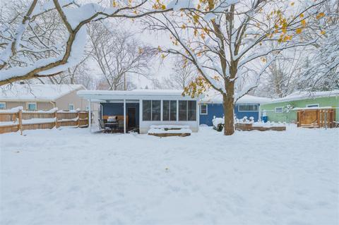 668 Melrose, Plainwell, MI 49080 photo 4