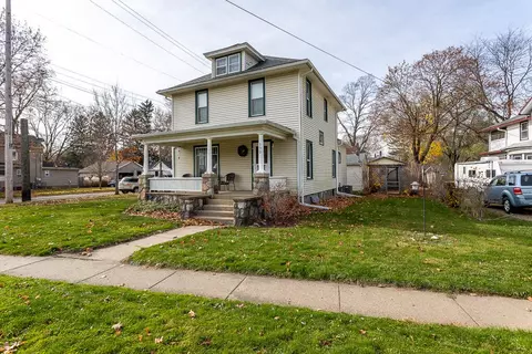 330 Exchange St, Marshall, MI 49068 photo 2