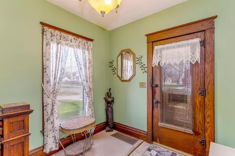 330 Exchange St, Marshall, MI 49068 photo 9